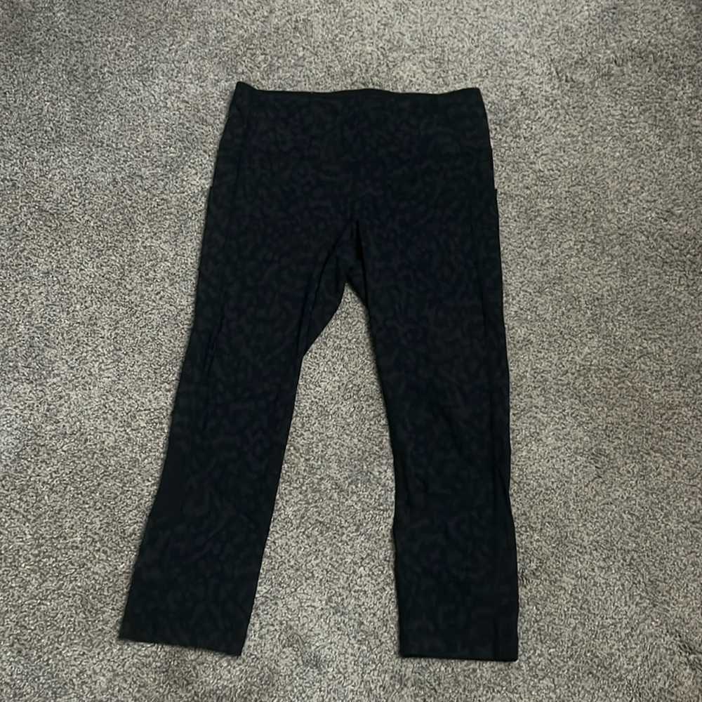 Lululemon black leggings